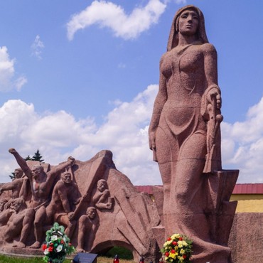 Мемориальный комплекс «Скорбящая мать»